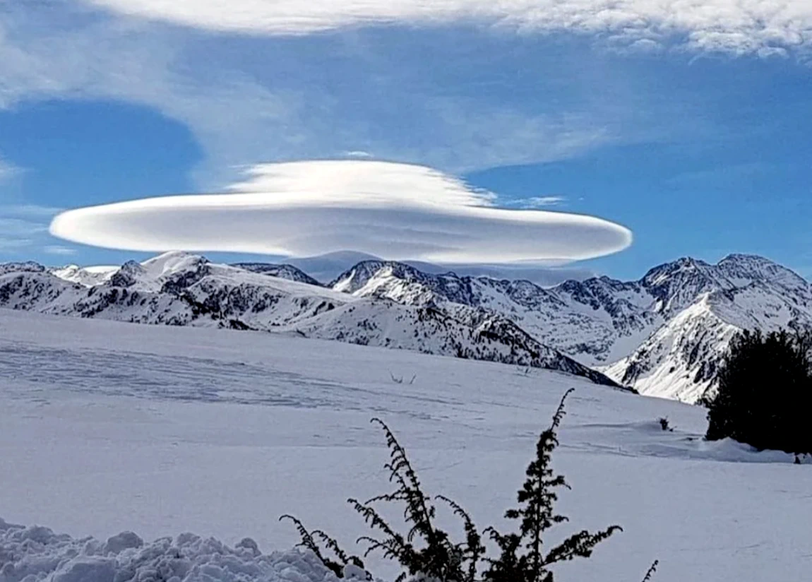 le plafond du réchauffement climatique - Cigare des nuée, jadis pris pour un OVNI